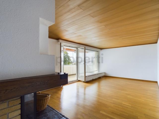 Reserviert Gemütliche 3.5 Zimmer Dachwohnung in sonniger Lage in Hinwil