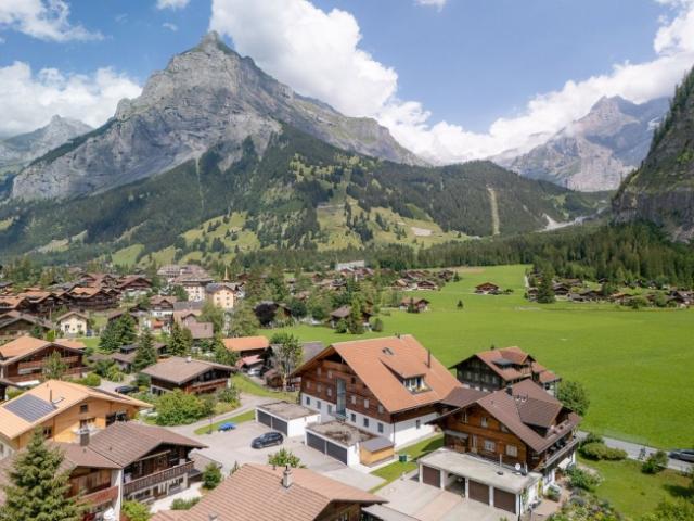 Gemütliche 3.5 Zimmer Parterrewohnung an zentraler Lage in Kandersteg