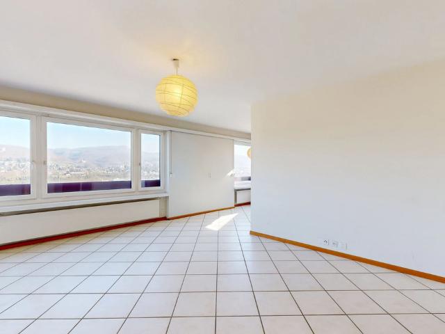 Gemütliche 3.5 Zimmer Wohnung im Baurecht mit Einstellhallenplatz