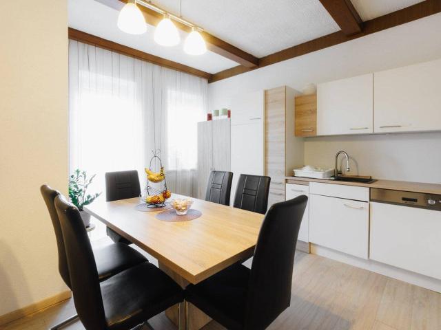 Gemütliche 3,5 Zimmer Wohnung mit Balkon und Gartenanteil in Mattighofen