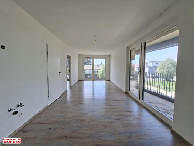 GEMÜTLICHE 3 ZI Etagenwohnung + BALKON + Lift