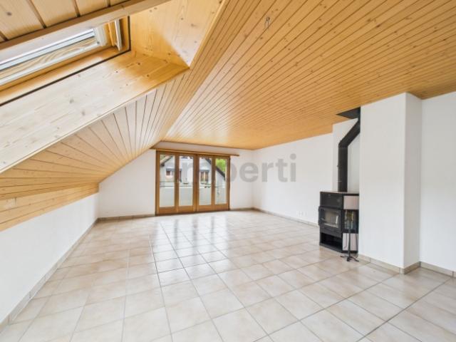 Gemütliche 4.5 Zimmer Dachwohnung in Mühledorf