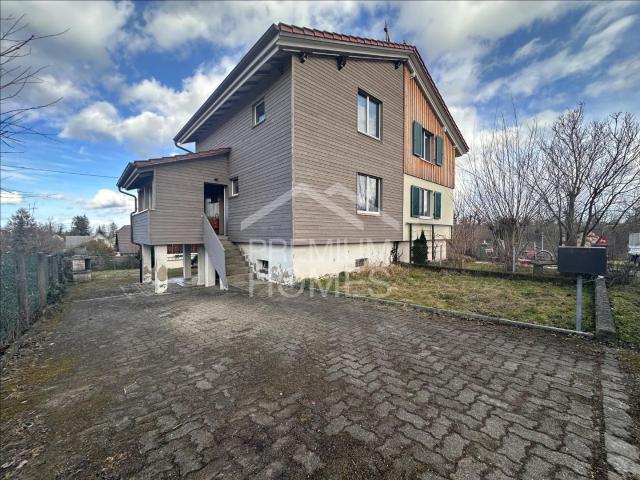 Gemütliches Doppelhaus in Allschwil
