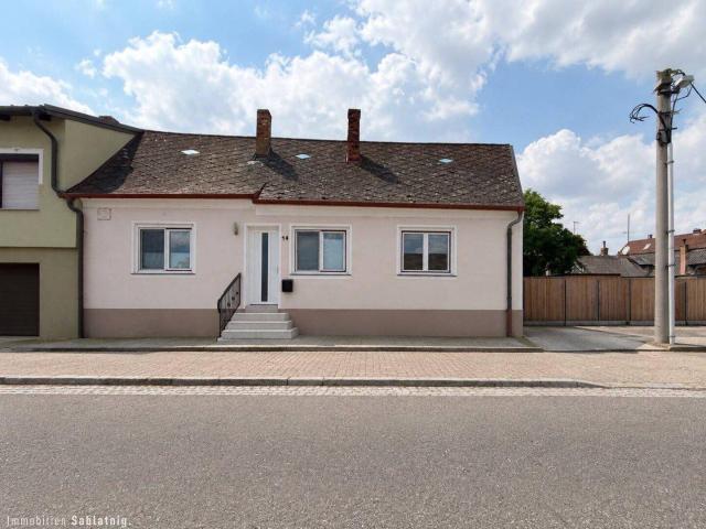 GEMÜTLICHES EFH in WALTERSDORF! 3 Zimmer, Garten, Garage!