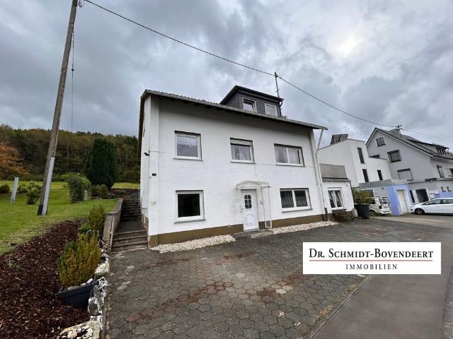 Gemütliches Ein bis Zweifamilienhaus auf einem naturnahen Grundstück in Wilnsdorf Wilden