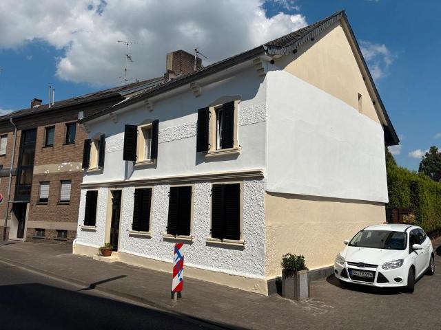 Gemütliches Fachwerkhaus mit Garten und Garage