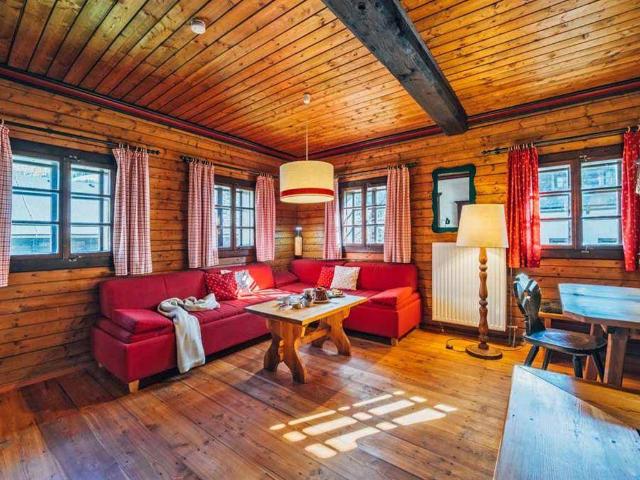 Gemütliches Ferienappartement im charmanten Bauernhaus Stil in den Kärntner Nockbergen mit Bergpanorama und Ski In/Ski Out Vergnügen