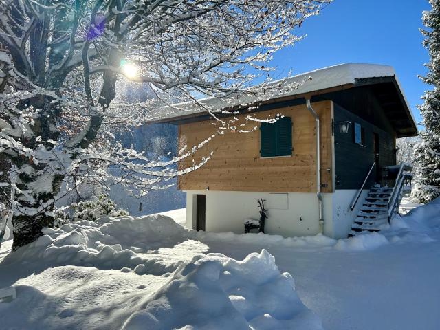 Gemütliches, freistehendes Chalet mit zweiter Residenz im Dorf Rougemont