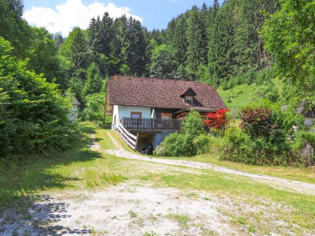Gemütliches Landhaus in idyllischer ALLEINLAGE!