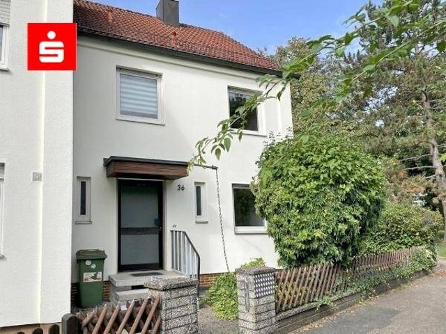 Gemütliches Reiheneckhaus in Waldnähe mit uneinsehbarem Garten und Garage