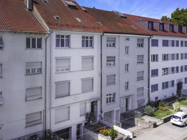 GEMÜTLICHES STUDIO AN GUTER LAGE ZU VERMIETEN