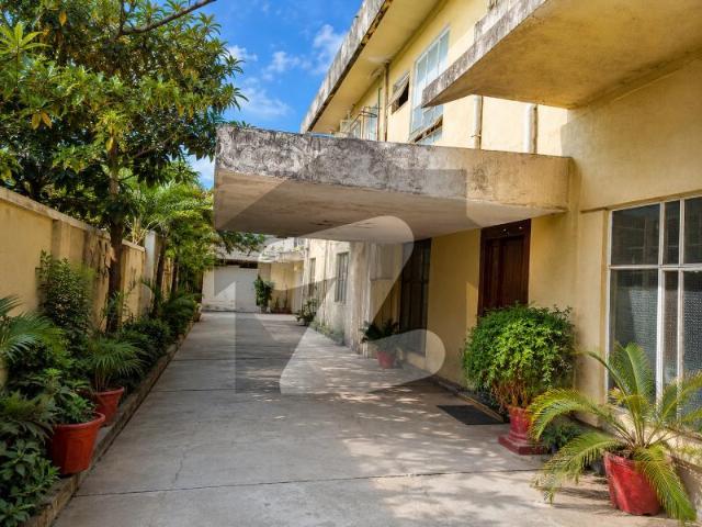 Gem Property! Demolishable 50x90 House is for SALE F 8