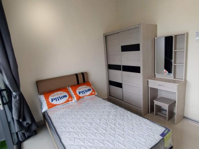 GEM Residences Balcony Room Rental