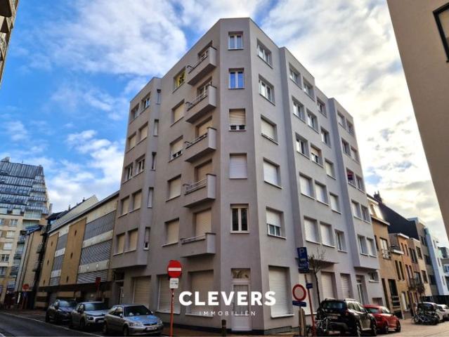 Gemeubeld 2 slaapkamer appartement nabij de Zeedijk