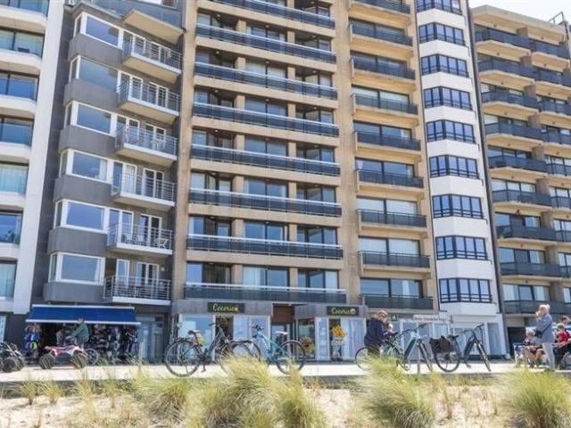 Gemeubeld appartement met 2 slaapkamers frontaal zeezicht