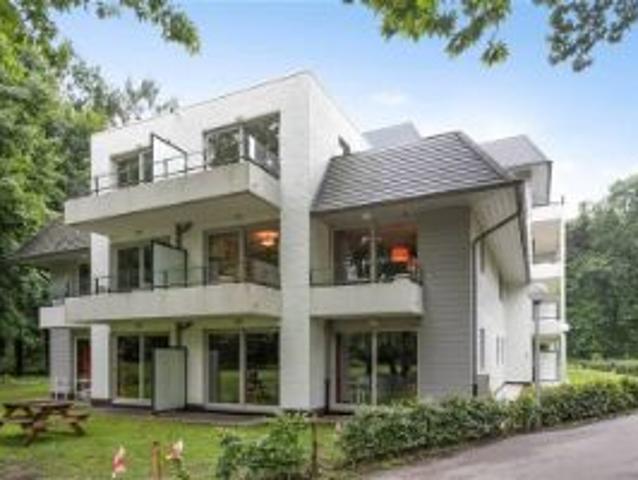 Gemeubeld vakantie appartement voor 10 personen, Houthalen