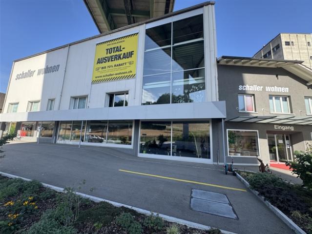 Gemischt genutztes Immobilien Ensemble Achse Freiburg Bern