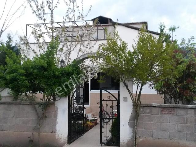 Gemlik Gençali Mahallesi Kumsaz Mevki 2+1 177 M2 Bahceli