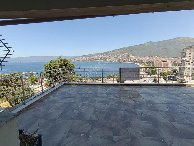 Gemlik Hisar Mah.de Kiralık Daire 2+1 Teraslı Deniz Şehir Manzaralı