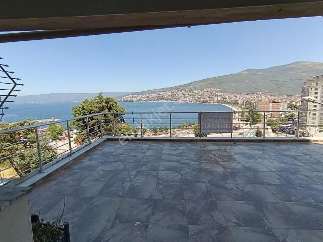 Gemlik Hisar Mah.de Kiralık Daire 2+1 Teraslı Deniz Şehir Manzaralı