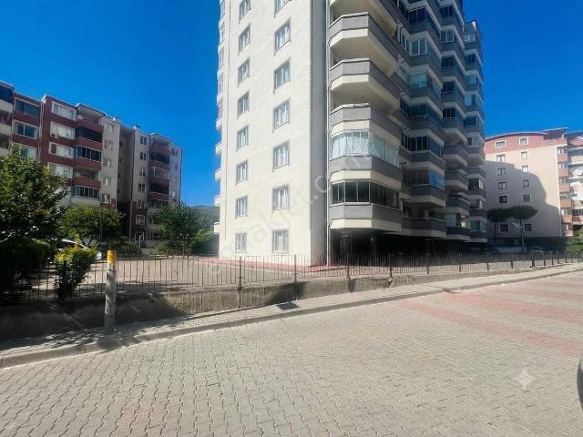 Gemlik Manastır Cumhuriyet Mah Satılık 3 + 1 Ferah Daire