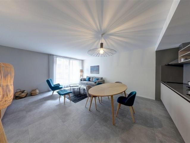 GEMÖBLIERTE RESIDENZ «PETITE COUR» 3 ZIMMER MIT HOTELDIENSTEN – UMFASSENDER UMFANG