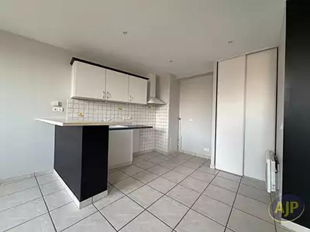 Gémozac 17260 Achat / Vente appartement 3 pièces t3 cave
