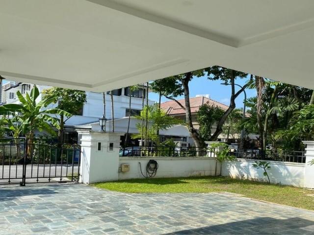 Gentle Villas Bungalow House For Sale, $6,843,350, 5 Bed 5 Bath 2,900 sqft $1,550.00 psf