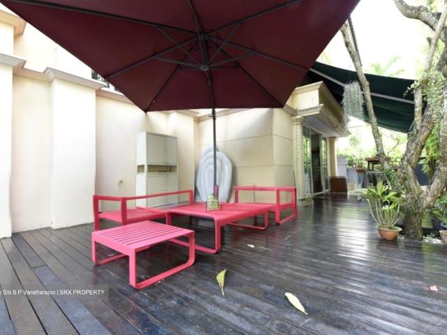 Gentle Villas D11, Semi