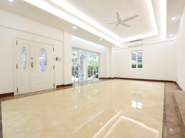 Gentle Villas Semi Detached House For Rent, $22,000, 5 Bed 4 Bath 7,382 sqft $3.87 psf