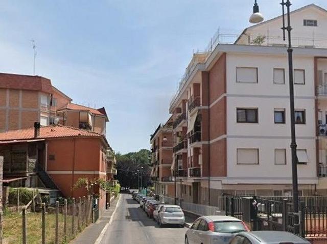 Genzano di roma ampio trilocale