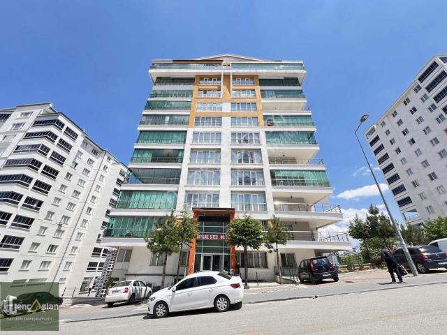 ▄gençaslan'dan▄şehitle Cadde Üstü Manzaralı 8.kat Satılık 3+1