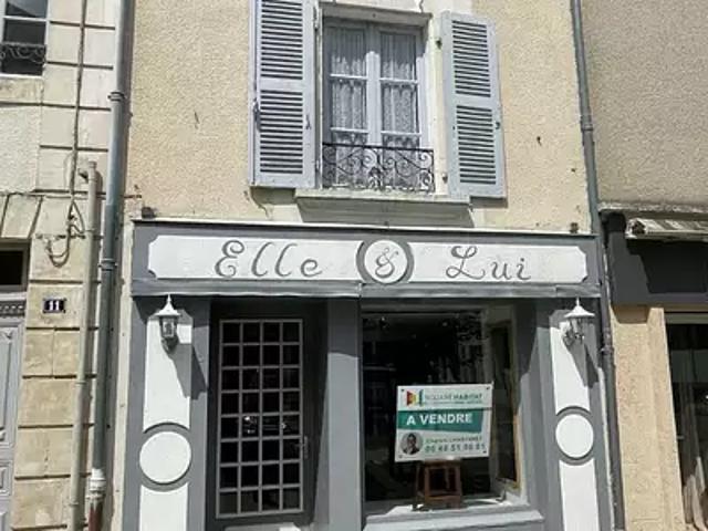 Gençay 86160 Achat / Vente maison 5 pièces t5 au dernier étage