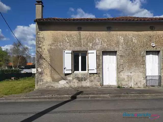 Gençay 86160 Achat / Vente maison 5 pièces t5