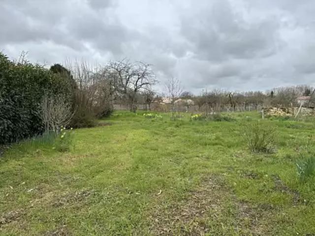 Gençay 86160 Achat / Vente terrain