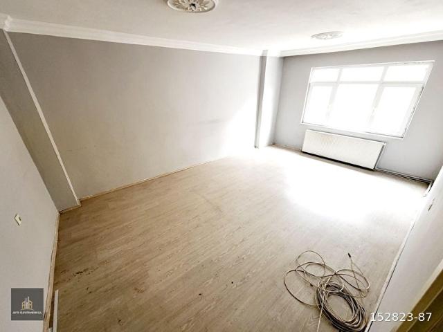 AYR GAYRİMENKULDEN 100.YIL BULVARINDA 1.KAT 3+1 MASRAFSIZ KREDİYE UYGUN FIRSAT DAİRE