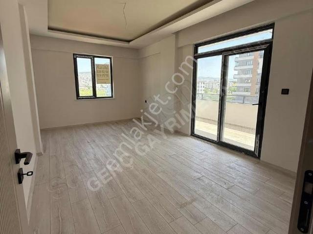Genç Gayrimenkulden Yeni Beşevlerde Kiralık Sıfır 2.5+1 Daire