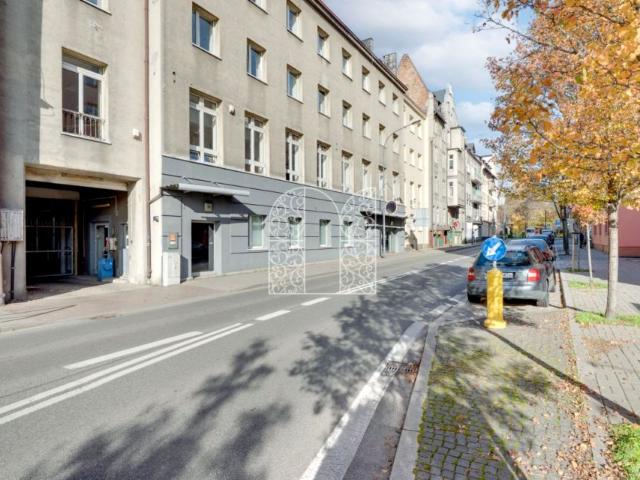 Gen. Henryka Dąbrowskiego 1 200 m², Chorzów