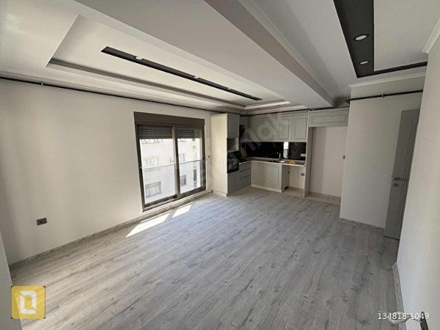 GENÇLİK Mah. 1+1 Ara Kat 80m Yerden Isıtmalı Satılık Daire