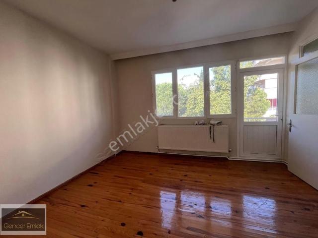 Gencer Emlâk Tan Sağlık Mh De 150 Metrekare 3+1 Doğalgazlı Daire