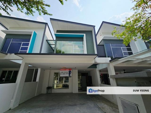 Generous 2 Storey Terrace Parkfield Home Available for Sale
