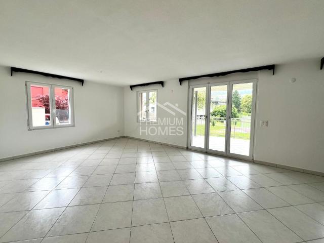 Generous apartment in a quiet, family friendly location