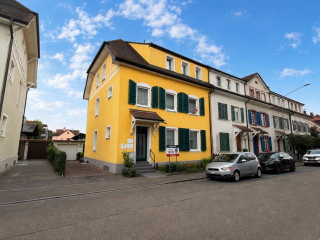 Generationenhaus mit 6.5 Zimmer Maisonette und vermieteter 3 Zimmerwohnung