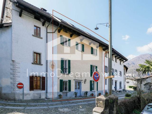 Generationenhaus im beliebten Nucleo mit 2 Wg. und 3 Studios, romantischem Innenhof