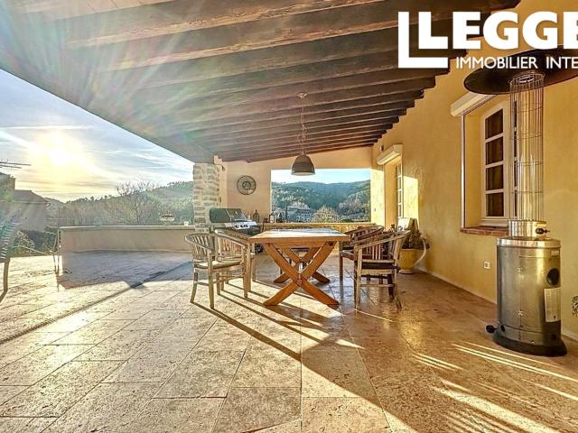 Générargues GARD Maison spacieuse avec 2 appartements indépendants