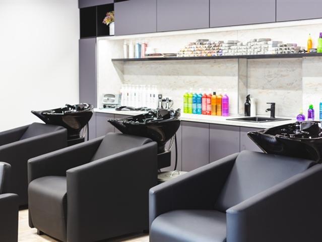 GENEVA CENTRE GEMISCHTER FRISEURSALON WIRD ÜBERNOMMEN