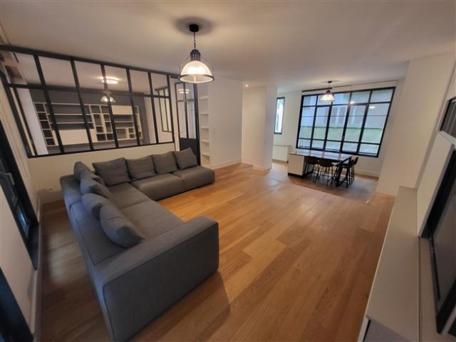 GENEVA JUNCTION HERVORRAGENDE AKTUELLE 5 ZIMMER HALBMÖBLIERTE WOHNUNG für Kurzzeitmiete 3 Monate