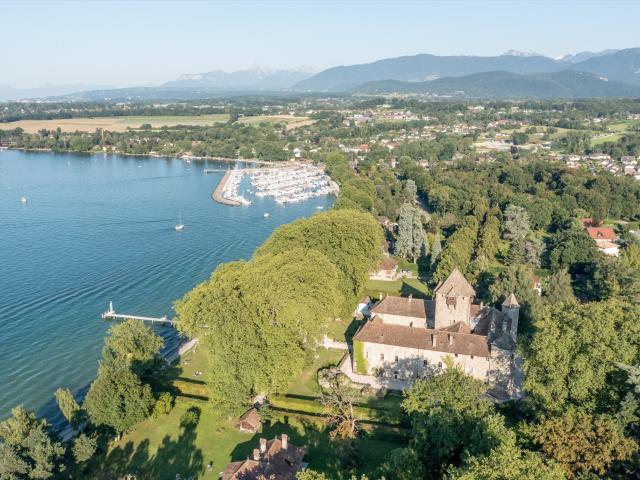 Geneva Sciez Bord du Léman 214m² Sciez
