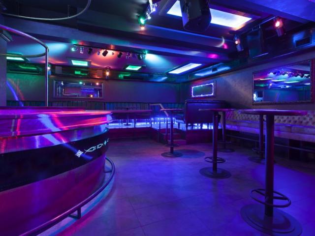 Geneva centre: disco for sale | dreamo. Ch