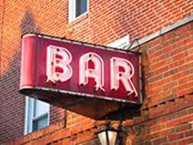 Geneva eaux vives: cosy bar for sale | dreamo. Ch